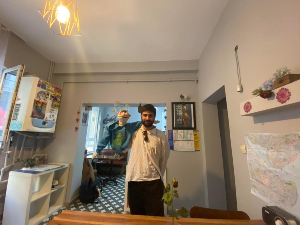 Windrose Hostel Istanbul Exterior photo